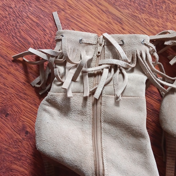 Suede fringed booties - Picture 2 of 9